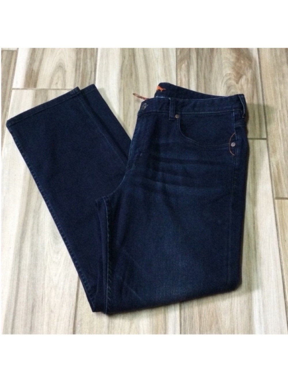 Tommy Bahama Dark Wash
Jeans 35x30